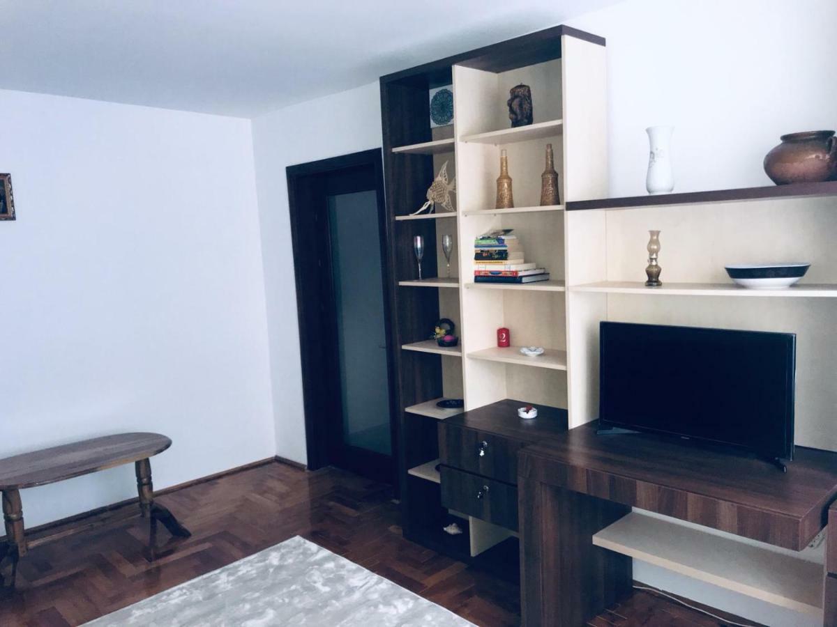 - Brown Suite - Ultracentral Piatra Neamţ Extérieur photo